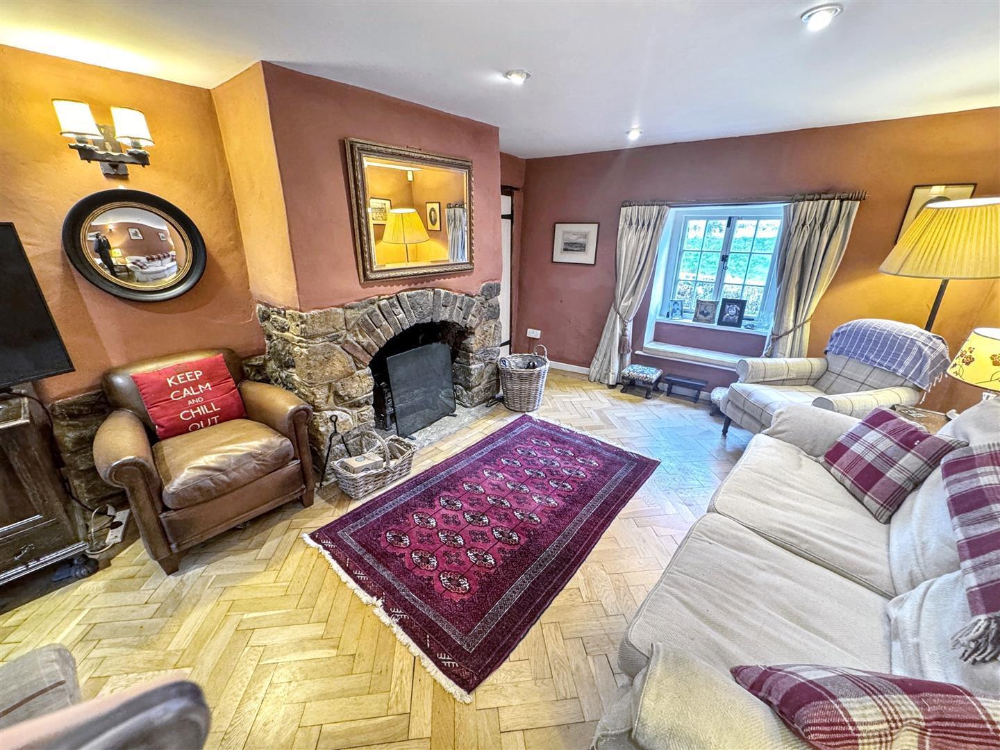 Property Image aaeb9fc5-b8fb-4295-b49e-f08db355fb39