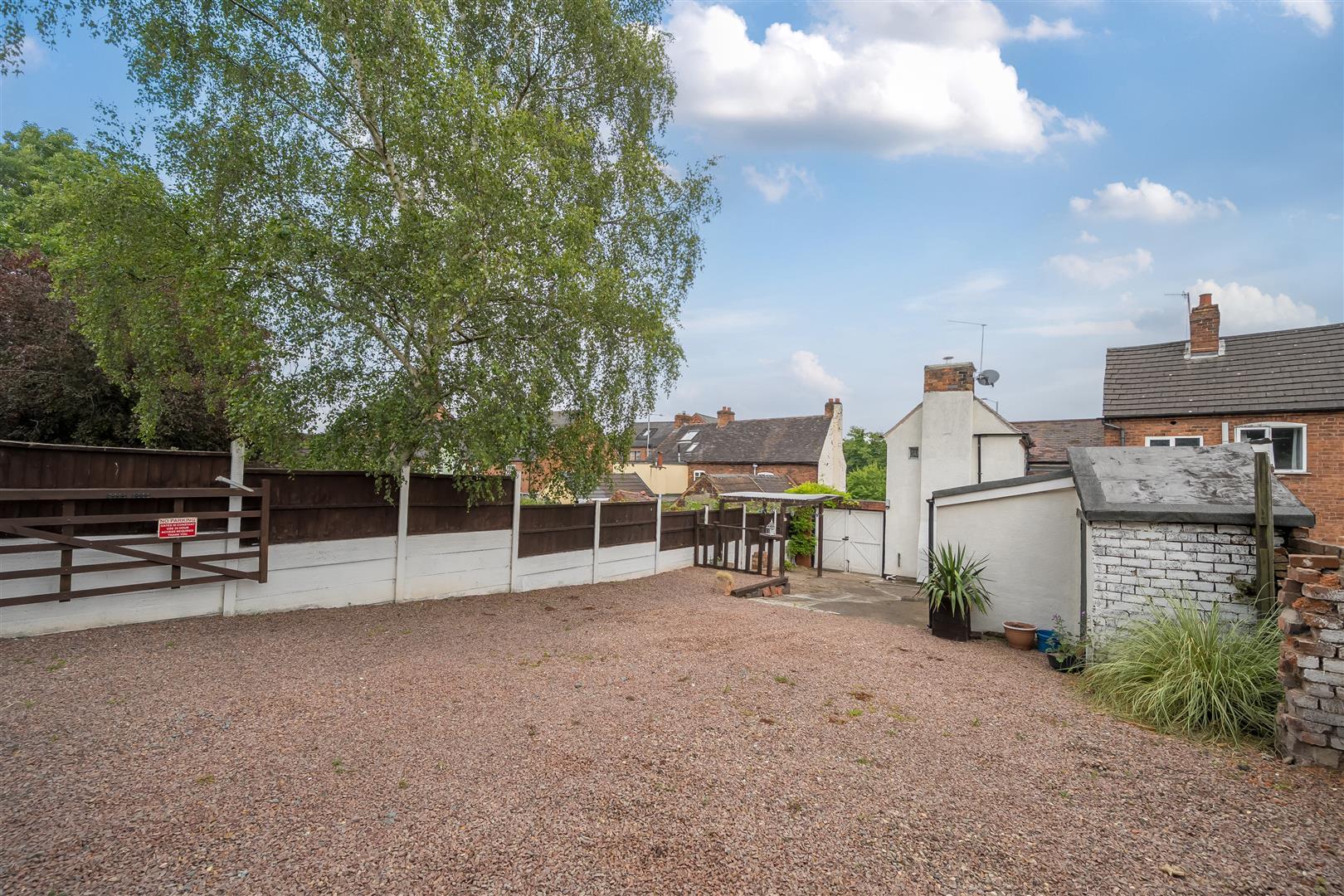 Property Image aaec4754-157b-45c2-86f2-47349de73c6f
