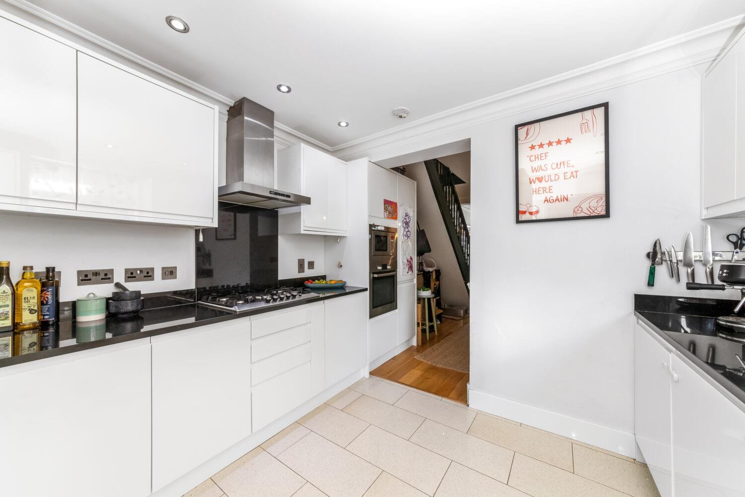 Property Image ab05e1de-98ff-49bb-b7e9-1698517bbc7e