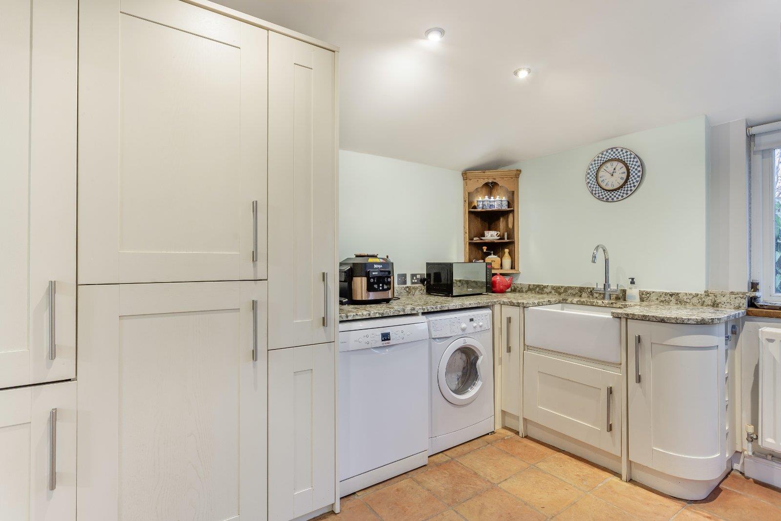 Property Image ab0fe067-32a9-47e8-a8f1-a9963e1d82d2