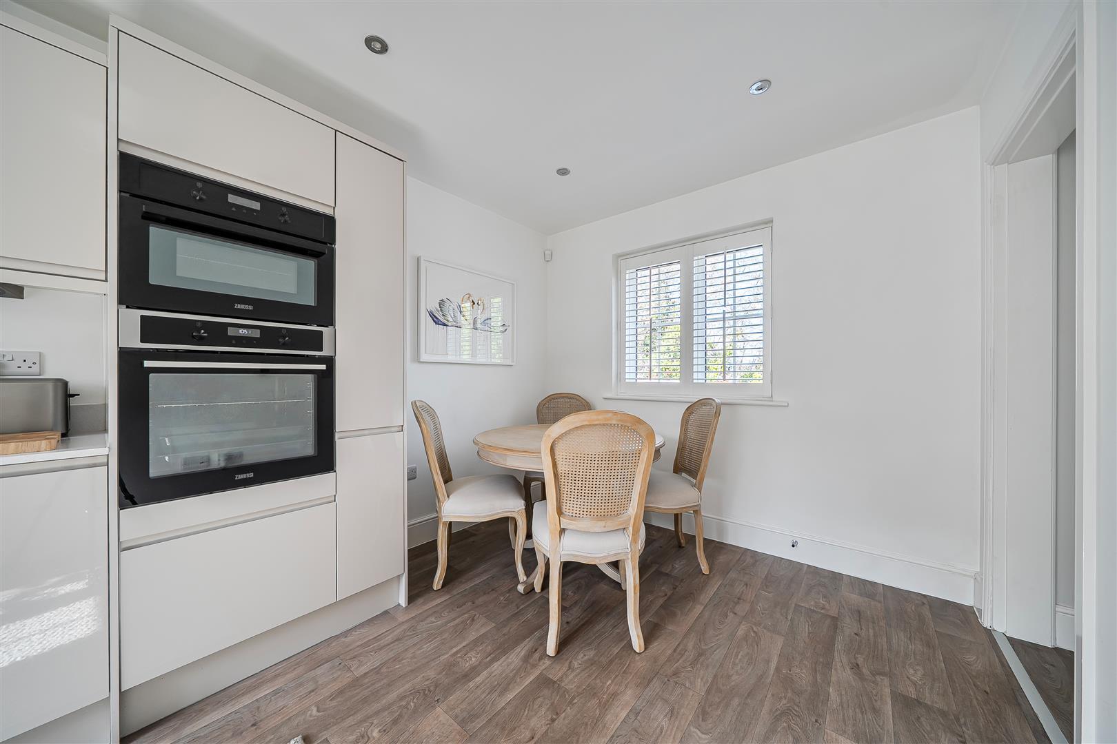 Property Image ab24c8e5-9c70-4ab5-8e4c-3950989678cf