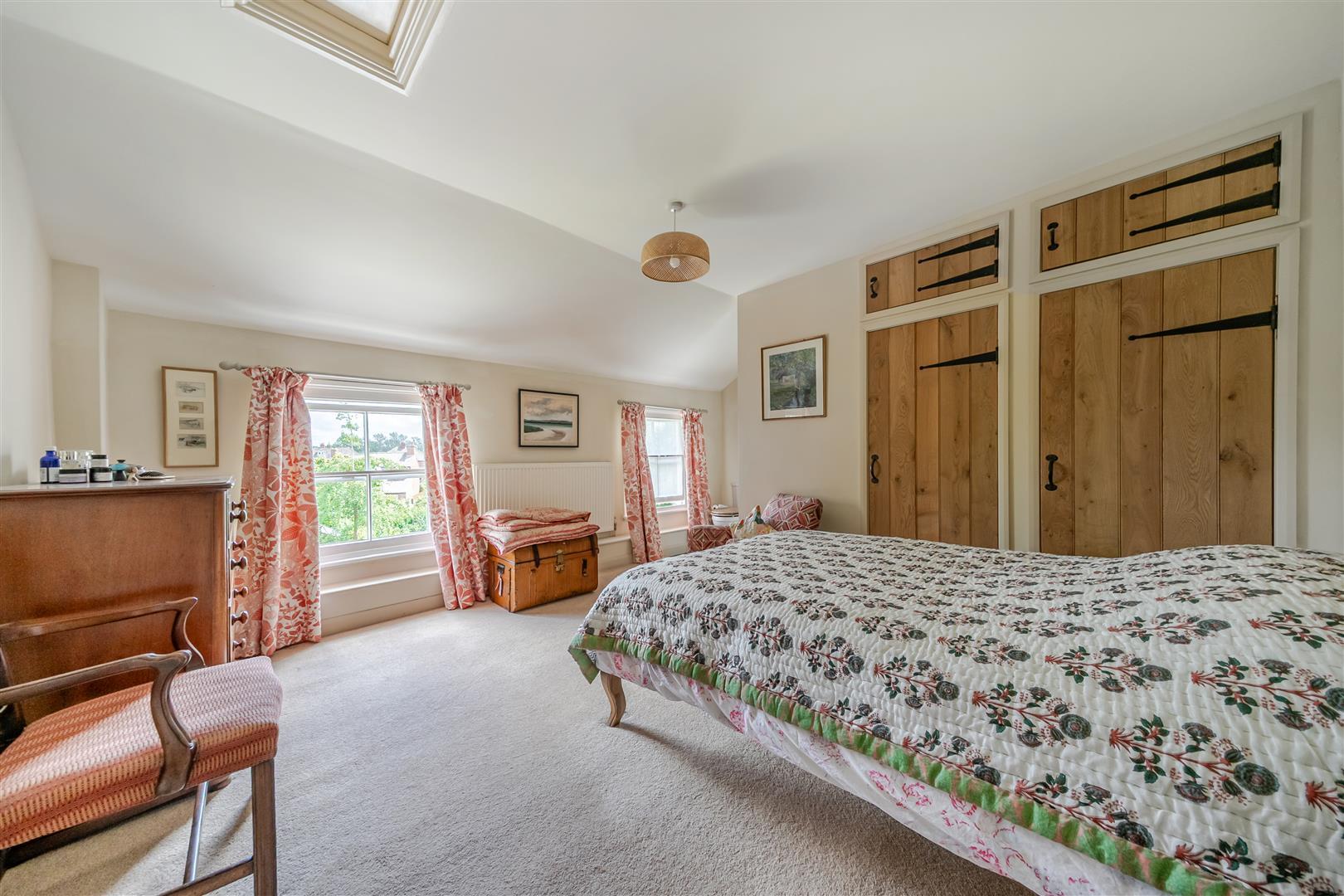Property Image ab29f093-6234-4dfa-b7e9-24cd2f8d9a67