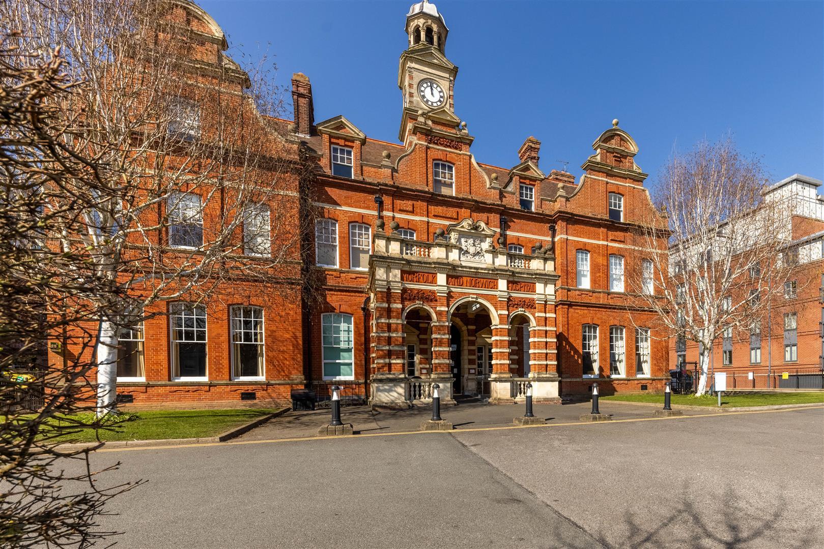Property Image ab37e3f7-59bc-493c-9e05-e63954100b81
