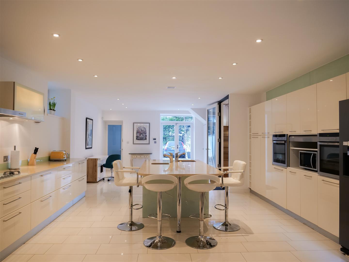 Property Image ab3e313a-6c47-4fc2-9796-91bbc6c9cacd