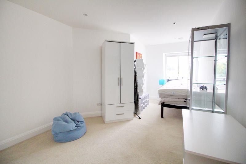 Property Image ab4bbb13-a293-4415-9def-45f23c18a75b