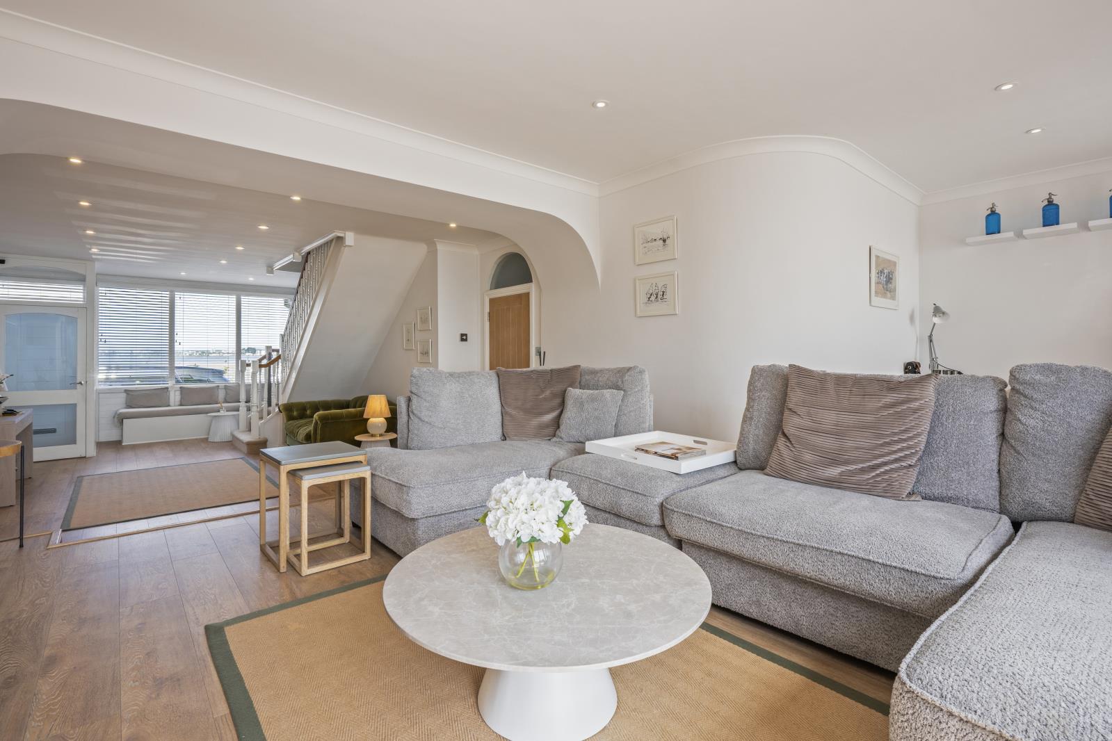 Property Image ab4ddfb7-dfca-4a62-bcbb-cfbc7c16e6d7