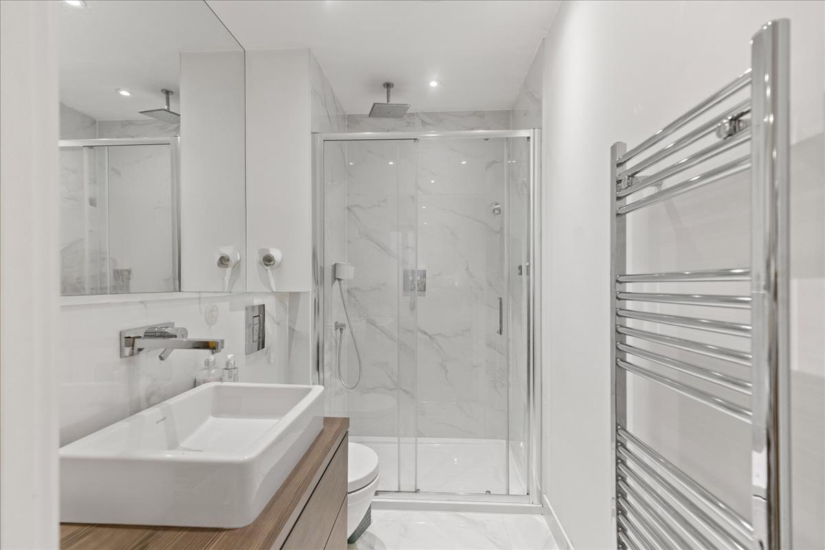 Property Image ab5de791-0e00-44de-9767-02178b233aee