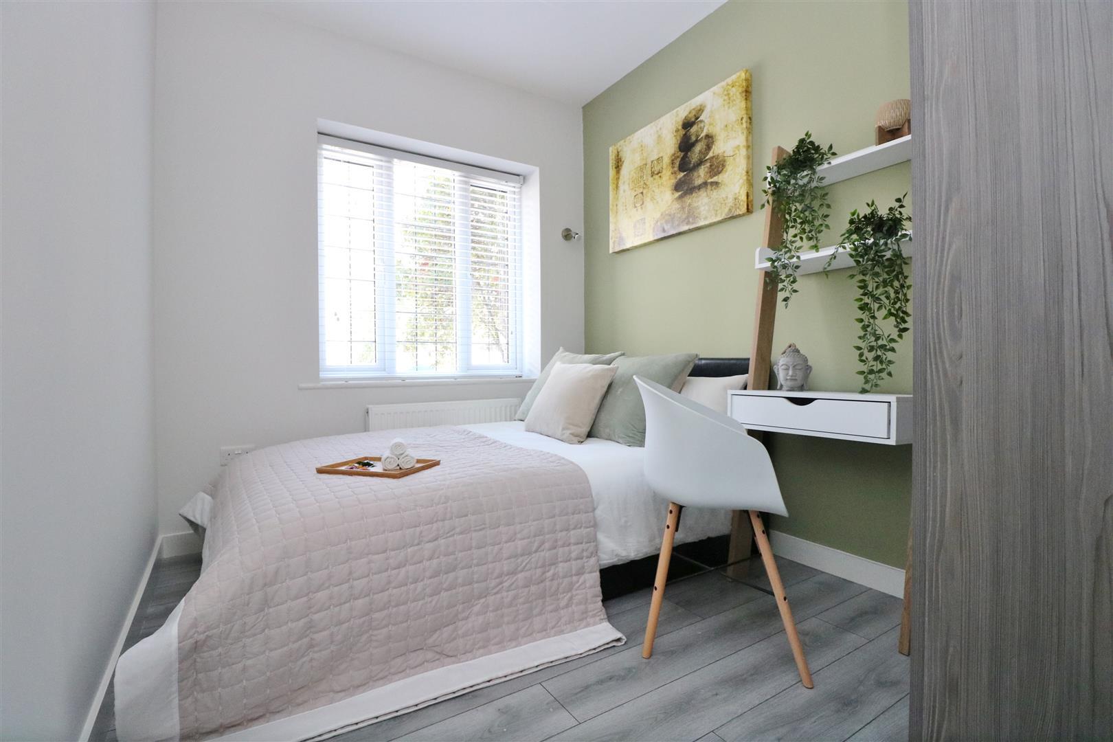 Property Image ab7ae316-b559-4651-88c0-cdac1619c21b