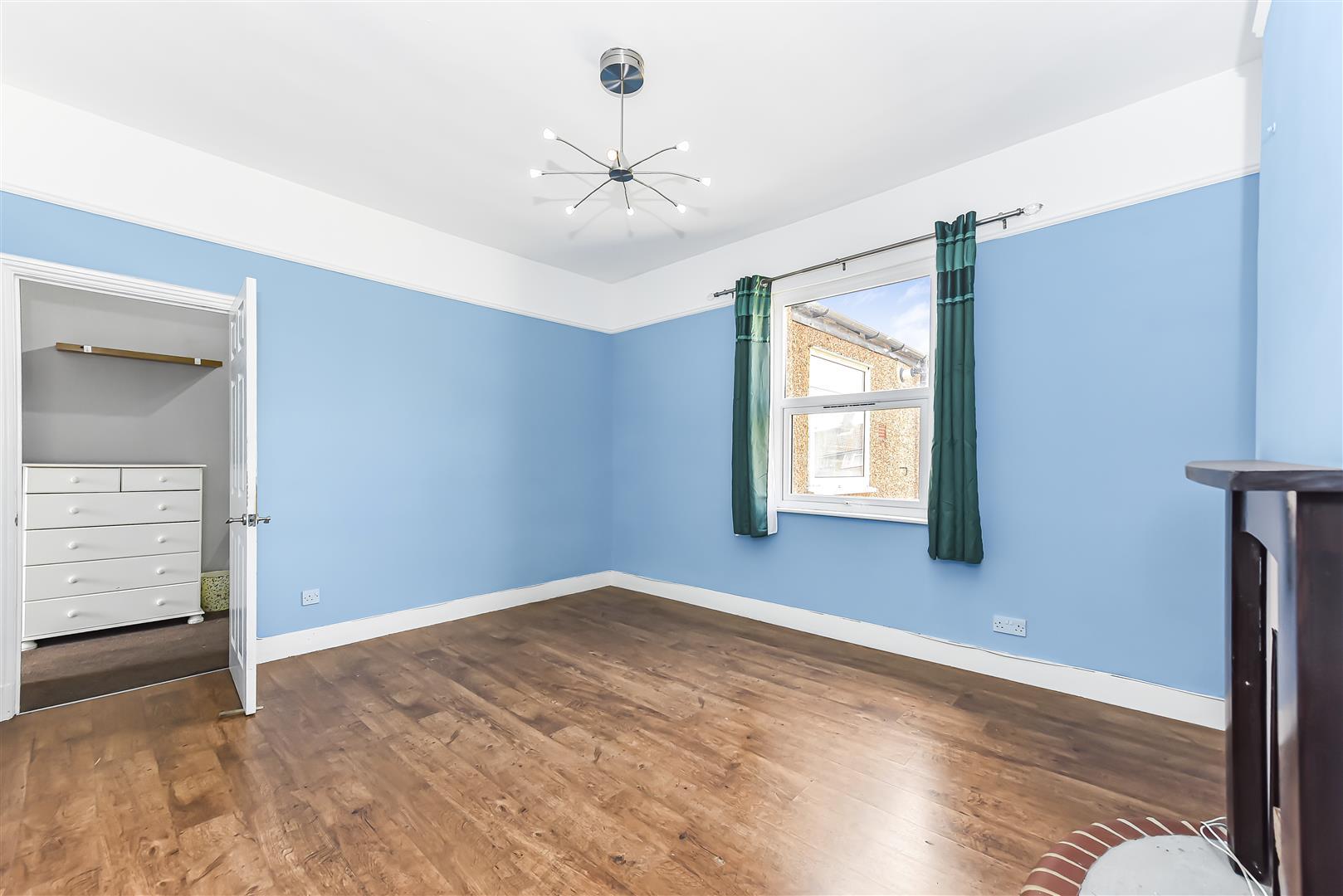 Property Image ab983d55-773b-492b-bba3-374d9933f086