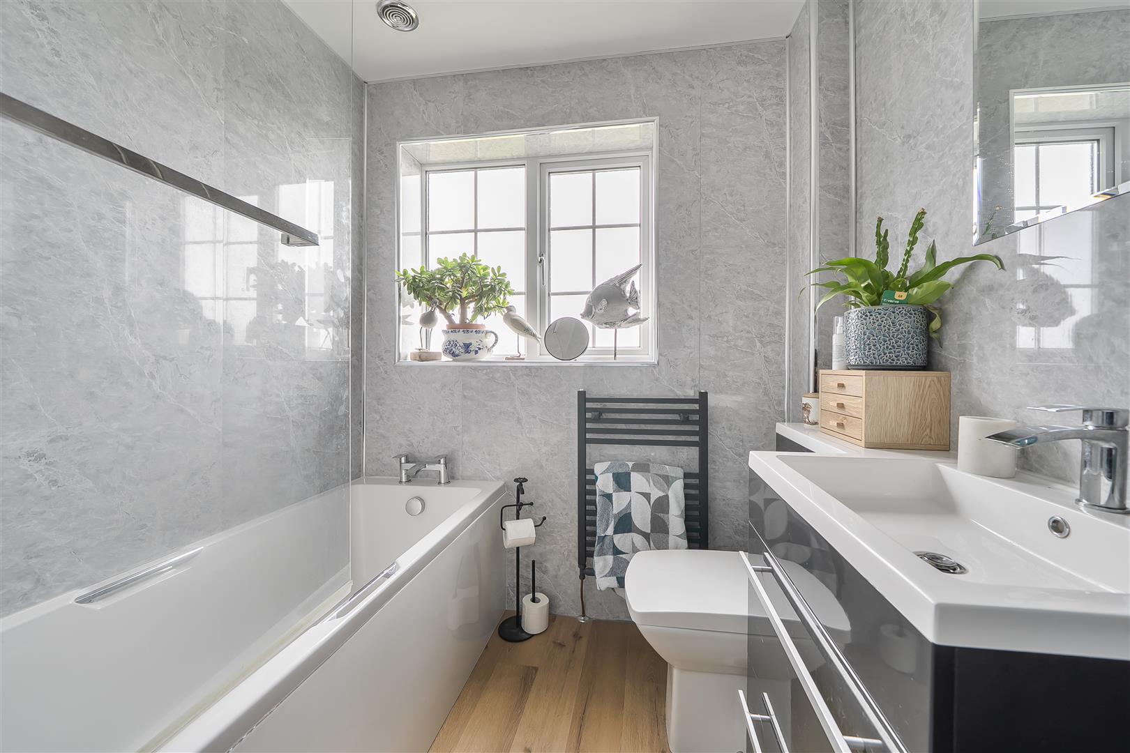 Property Image aba47103-f700-4f63-b53f-bf27ec46b397