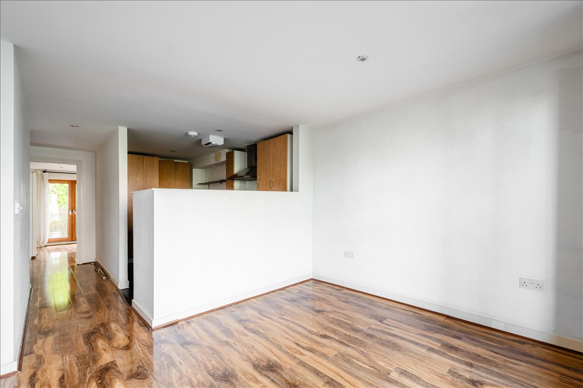 Property Image abb4b90c-2d62-47ca-ba5b-30f6dd898a5d