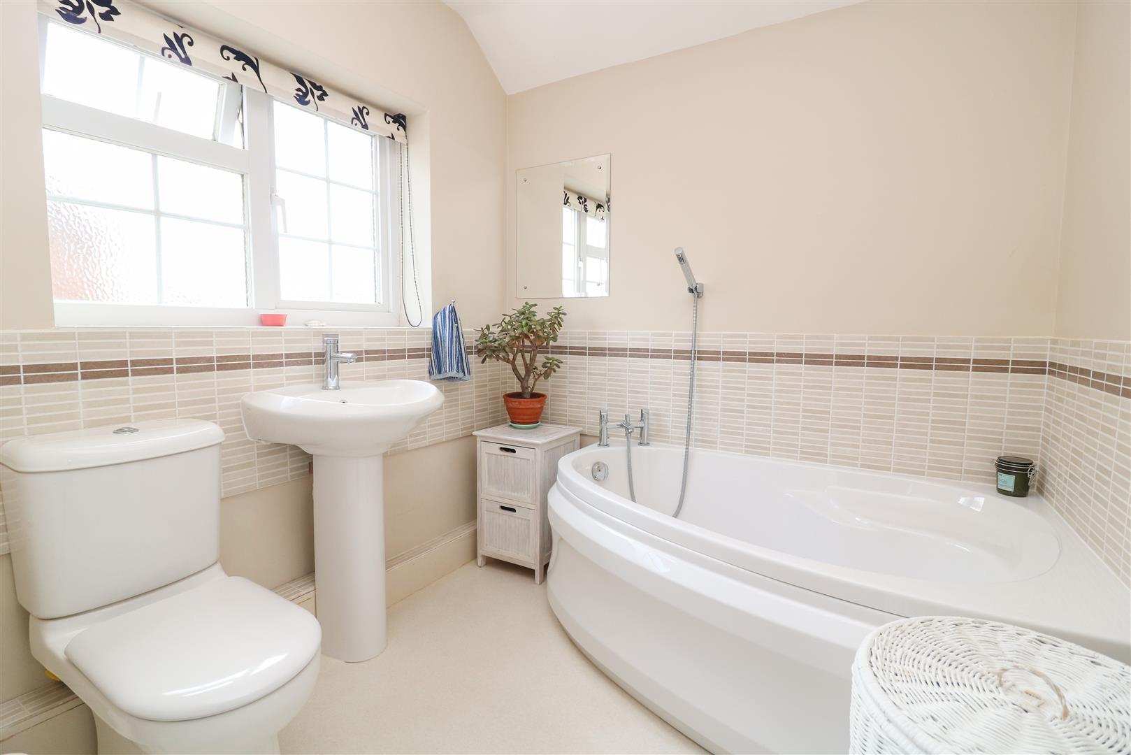 Property Image abb99620-6b84-4210-bd9e-5063690396ed