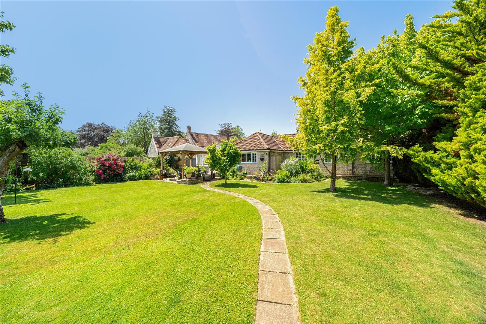 Property Image abd119a4-f39a-42e2-8ff7-fa3b1c2c8115