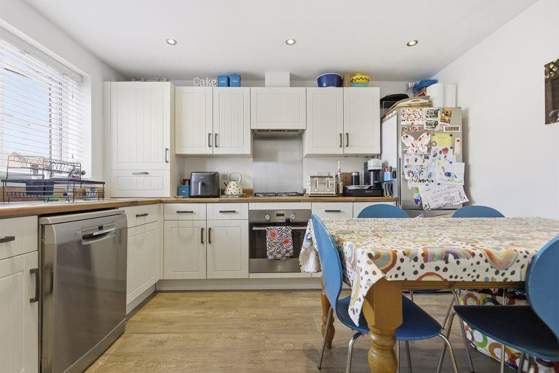 Property Image ac190db9-36a5-413e-842d-ecb099948dfa