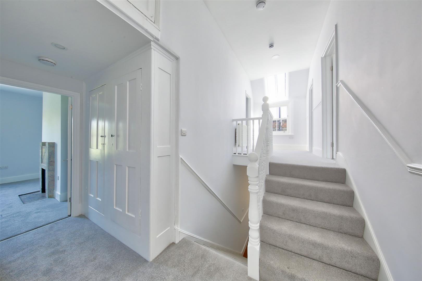 Property Image ac4128a4-01a1-41ad-a80f-7c15ed8a1cd6