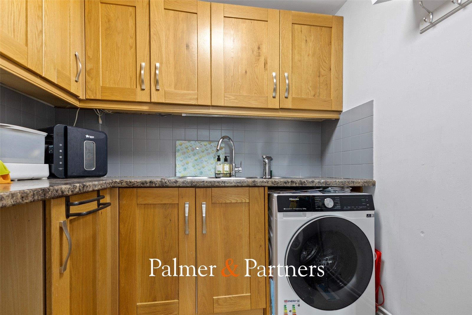 Property Image ac823b12-f54e-4ab9-8f7f-11596d711043