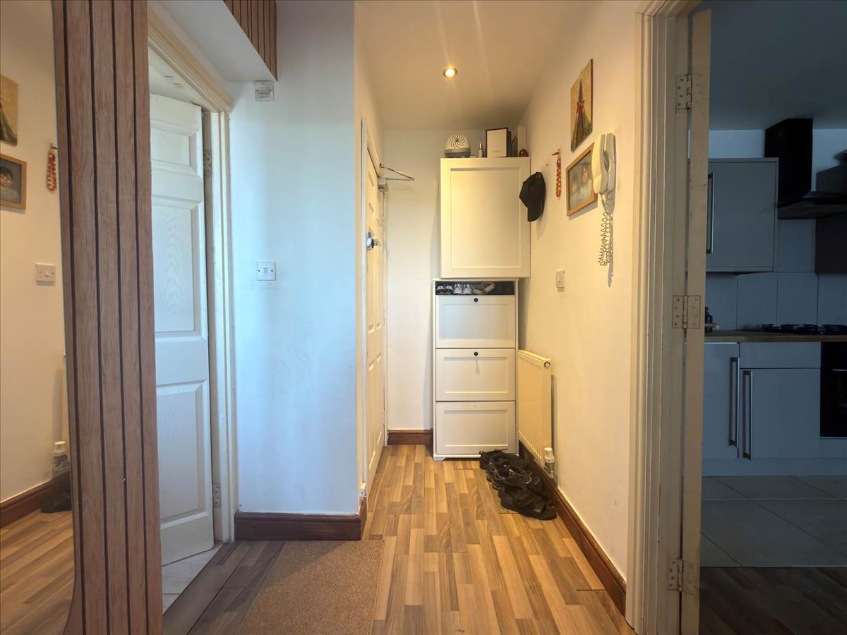 Property Image ac96e6d4-f86a-4673-bb5e-ea8e8fc2e340