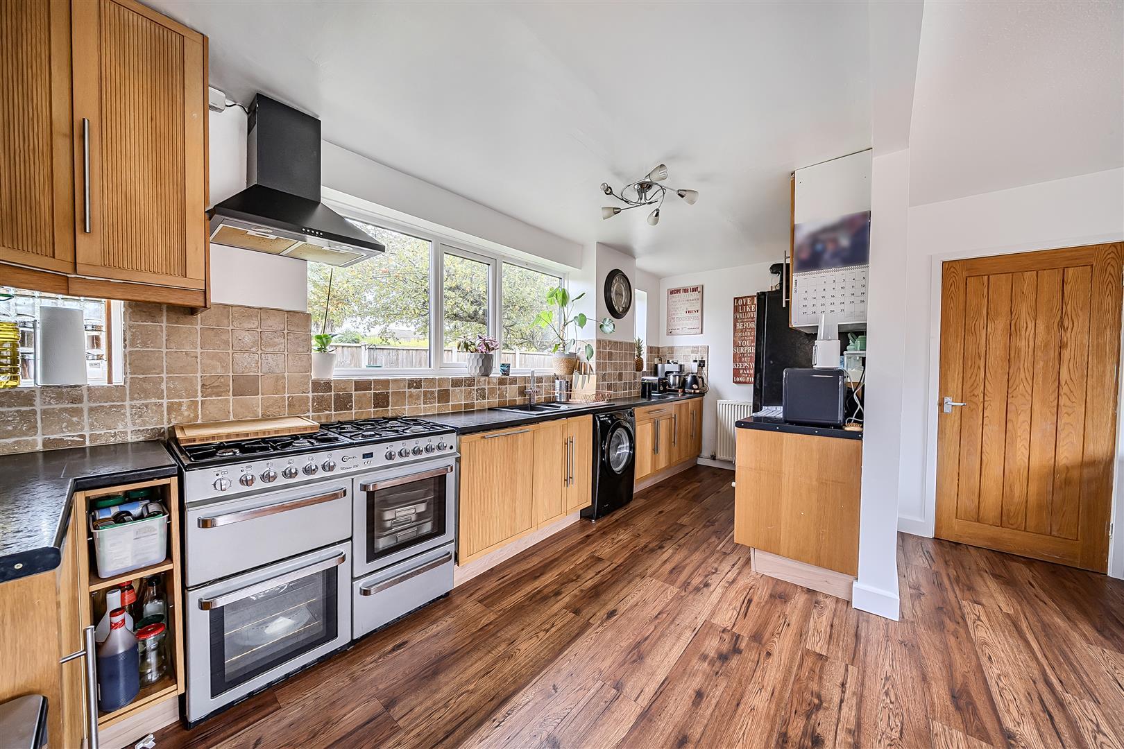 Property Image aca5e0f9-cdcb-45a1-8a49-18bb4437aaf7