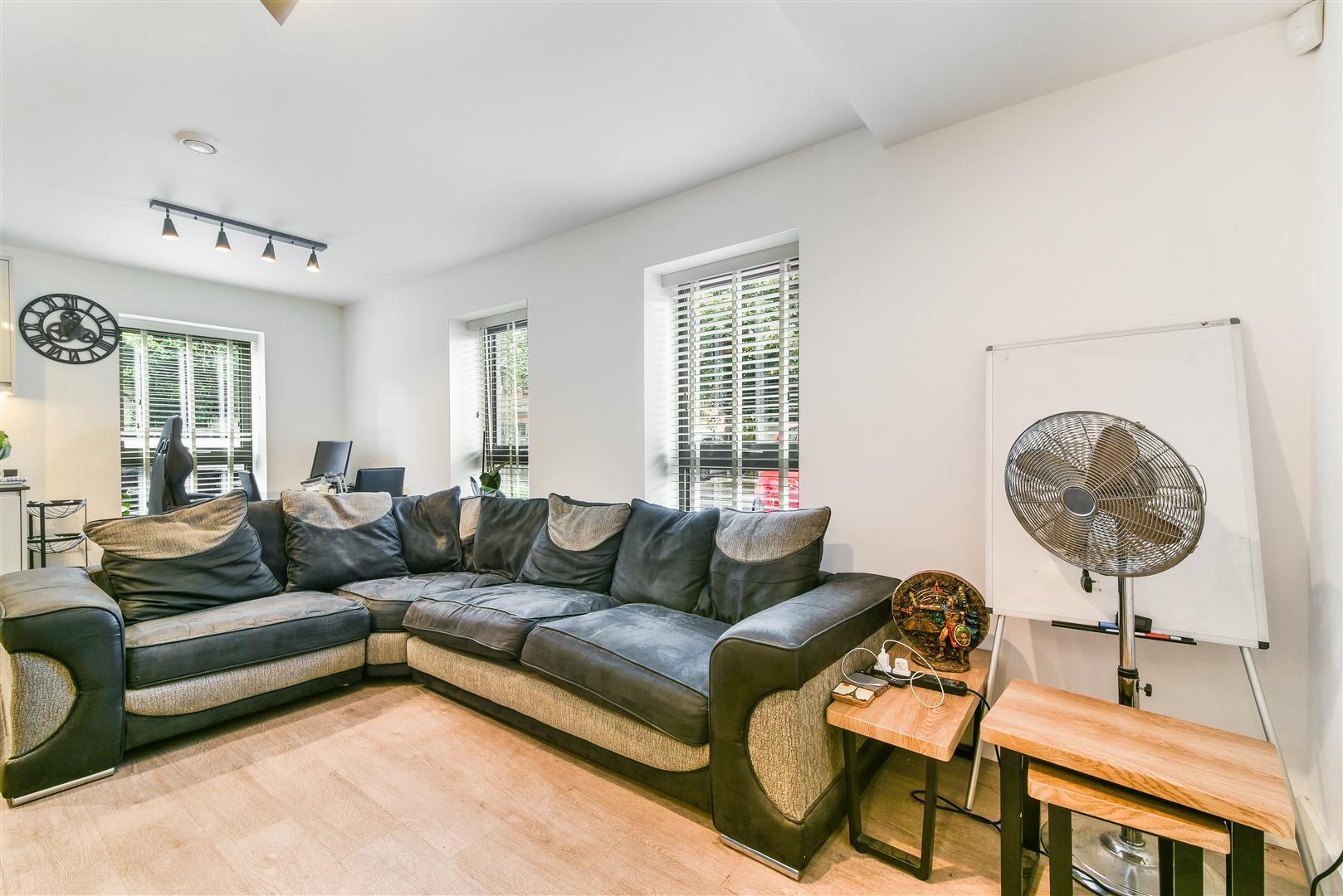 Property Image ad13fee0-98cd-4c8c-b44b-d62b2ca19558