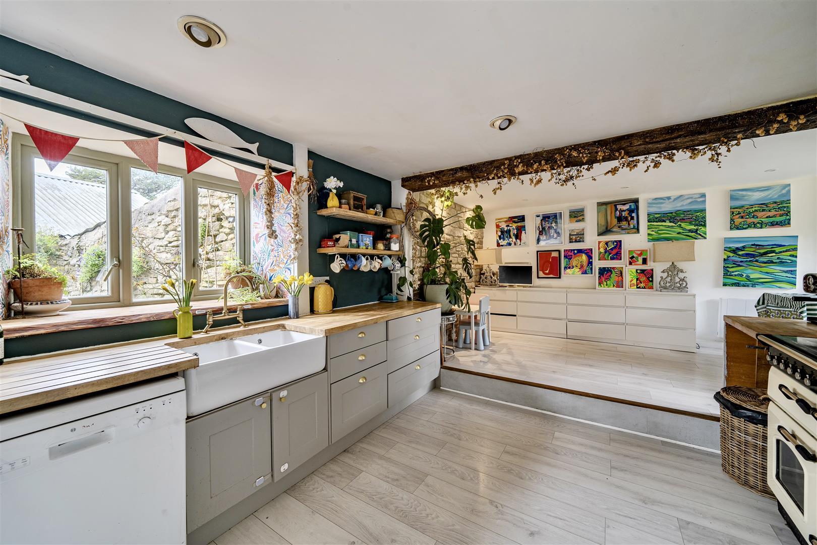Property Image ad150524-7f26-46ca-b3e8-5baaca3fd4b1