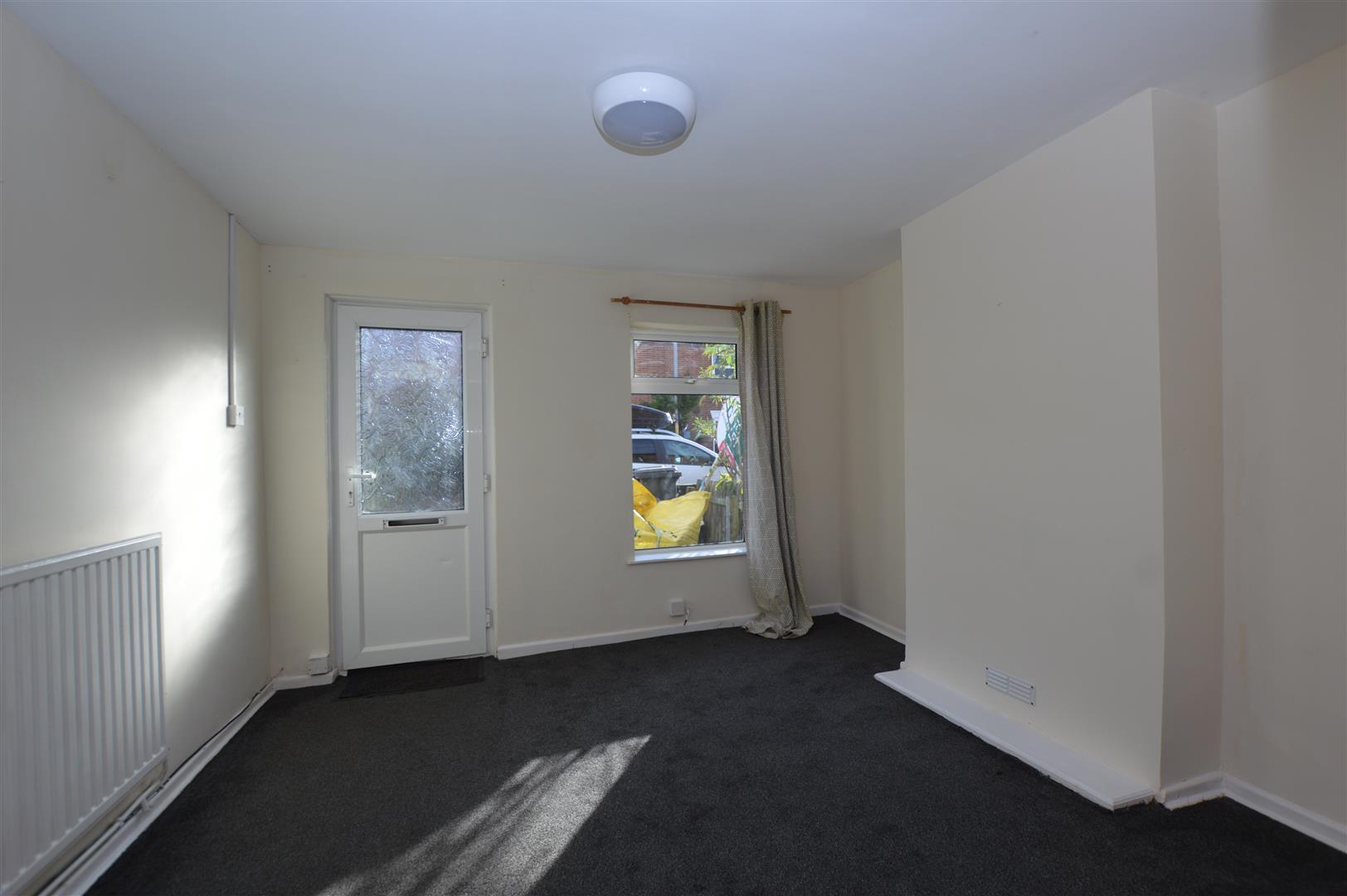 Property Image ad5ba2b8-4827-4580-a90d-5a457c73ec55