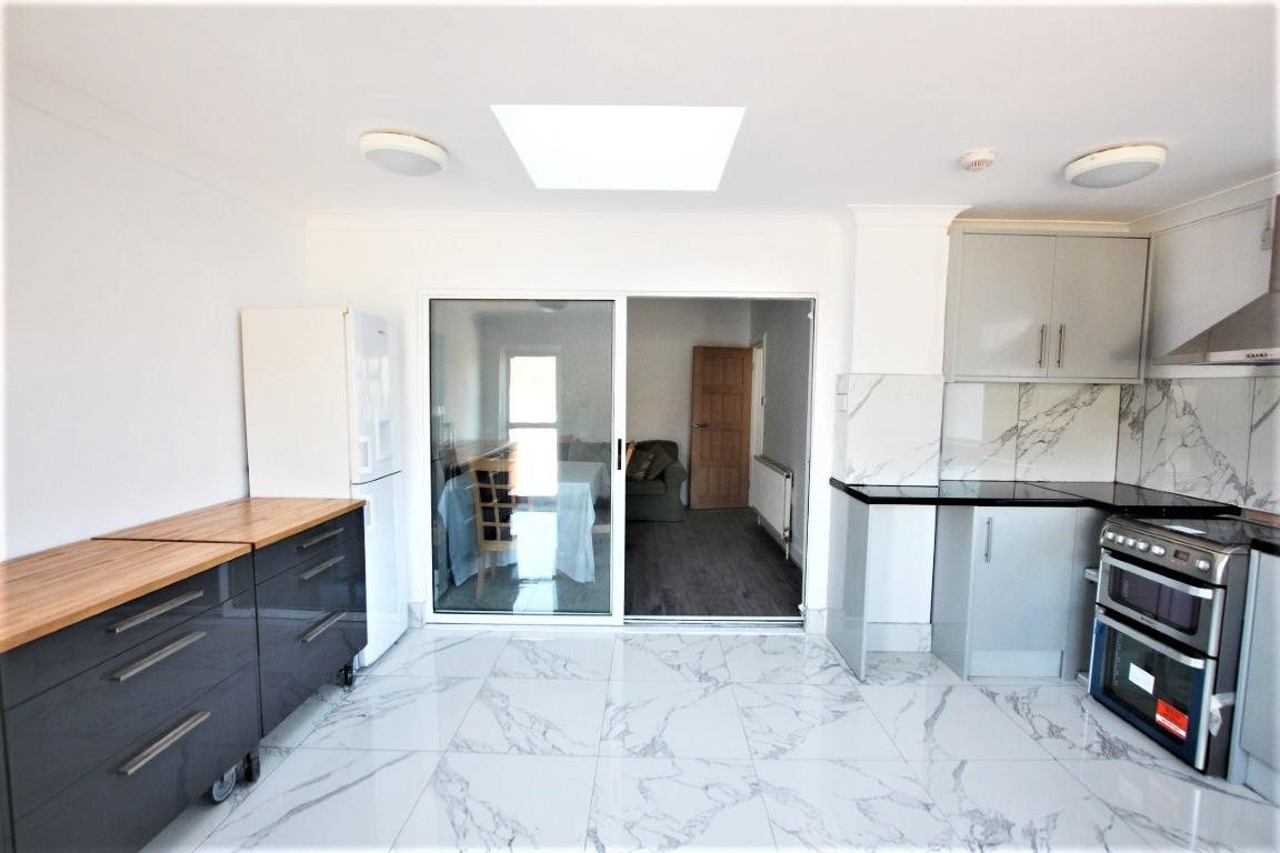Property Image ad60472a-6157-425b-91f4-0a5b61261a2a