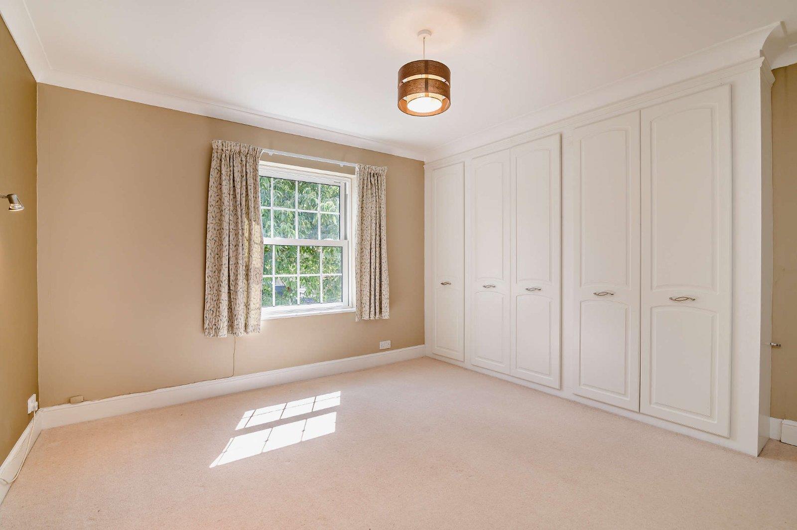 Property Image ad8be206-08e6-48a6-99f7-39904ace238b