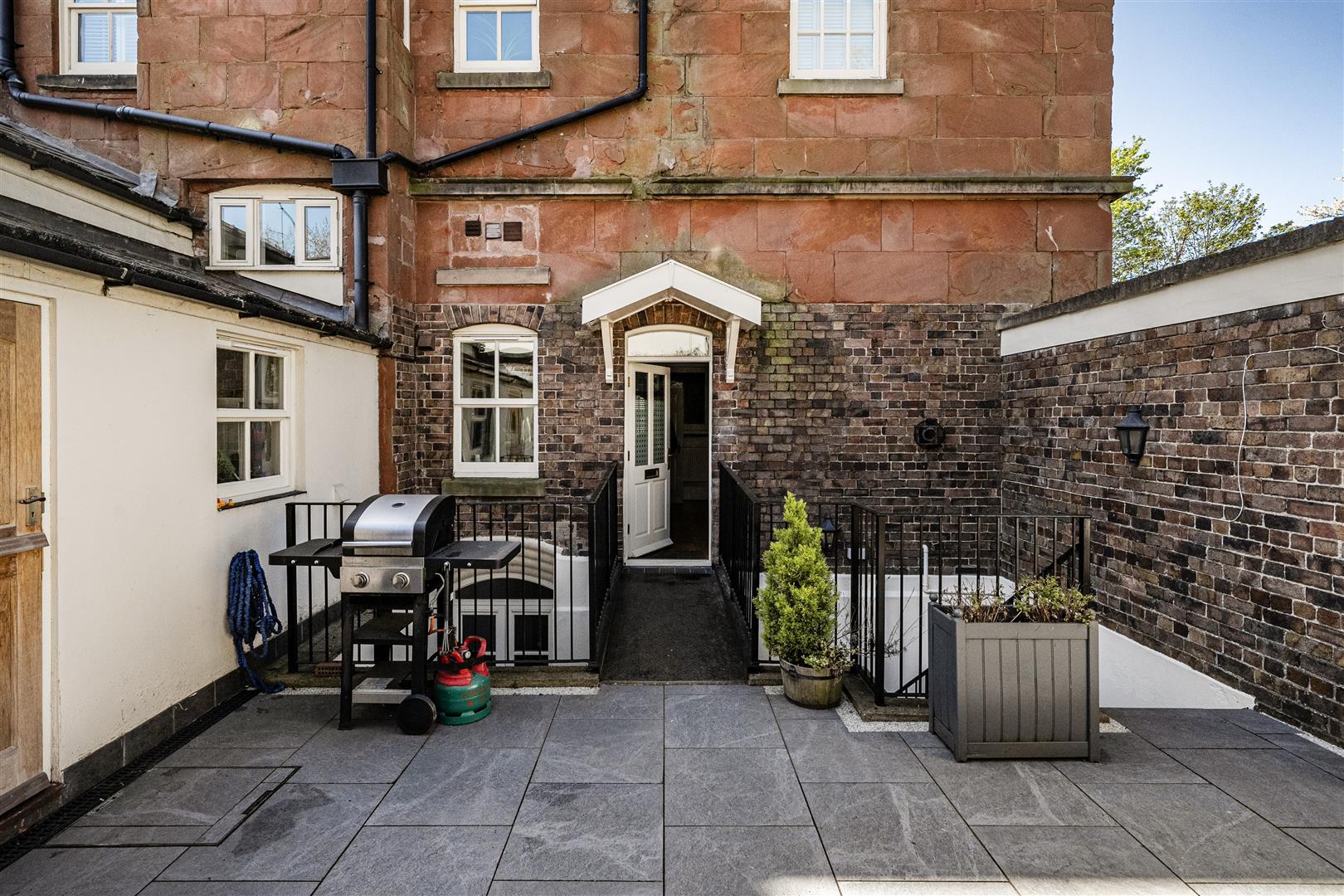 Property Image adb6e065-c381-4089-9e26-7a00bb66dd9d