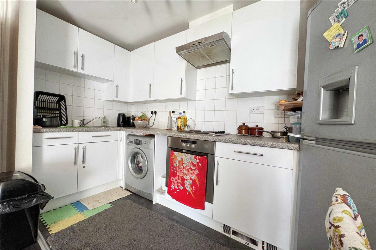 Property Image adb8c855-1d14-43e1-a803-847710eb45b1