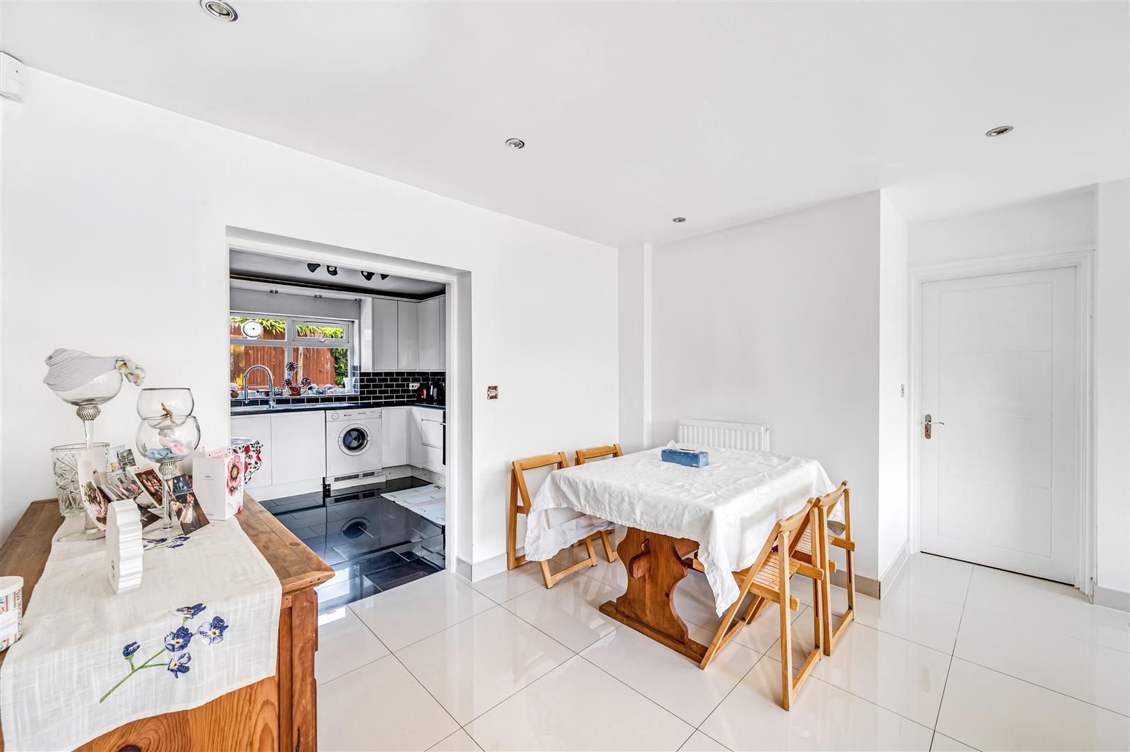 Property Image adc571cc-8662-4899-b3b8-74bcd178b48f