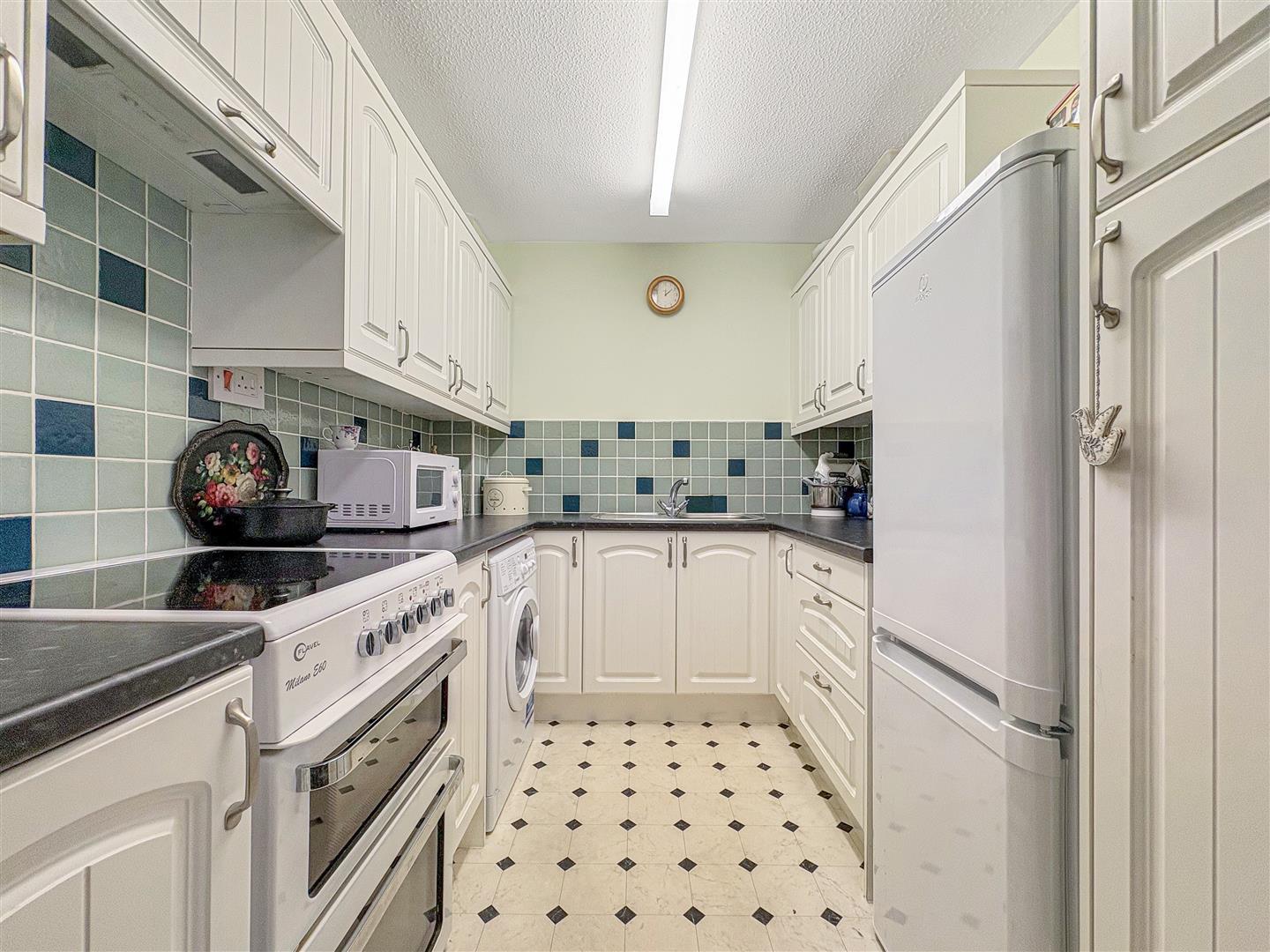 Property Image adc98517-294d-4ab0-908c-96a710842877