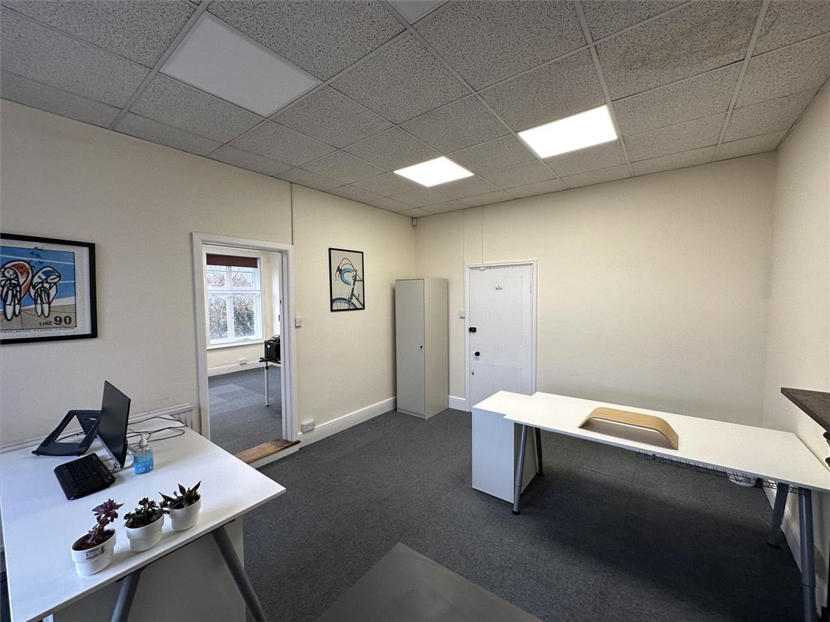 Property Image adea530a-3f9d-4df7-afbf-84866a918684