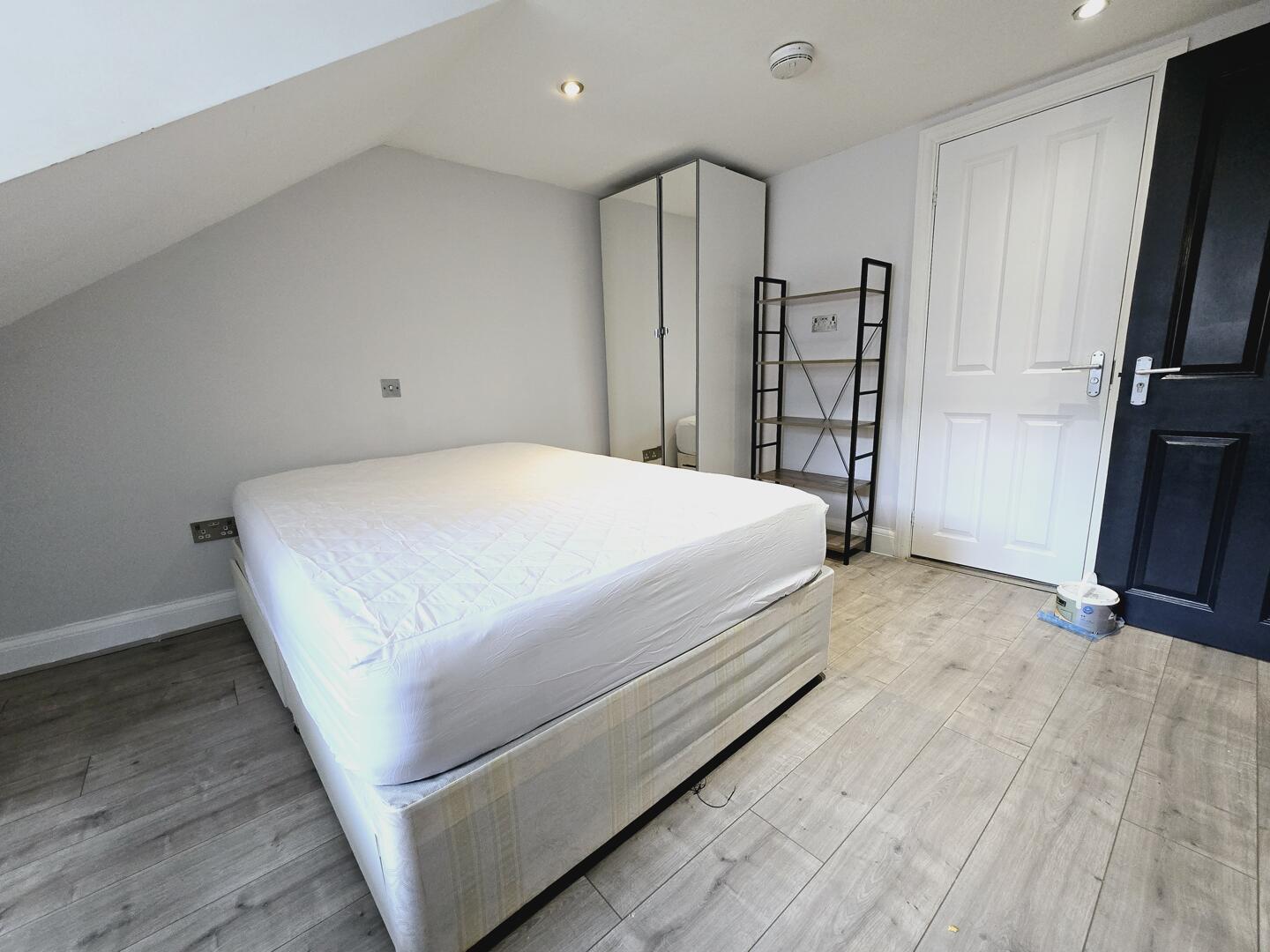 Property Image adeb8f82-8dce-43eb-a6a9-5b38346c46f4