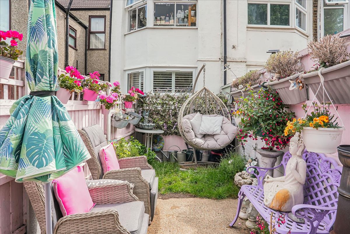 Property Image adf289a1-b9e6-46ab-8055-de0b05d256ce