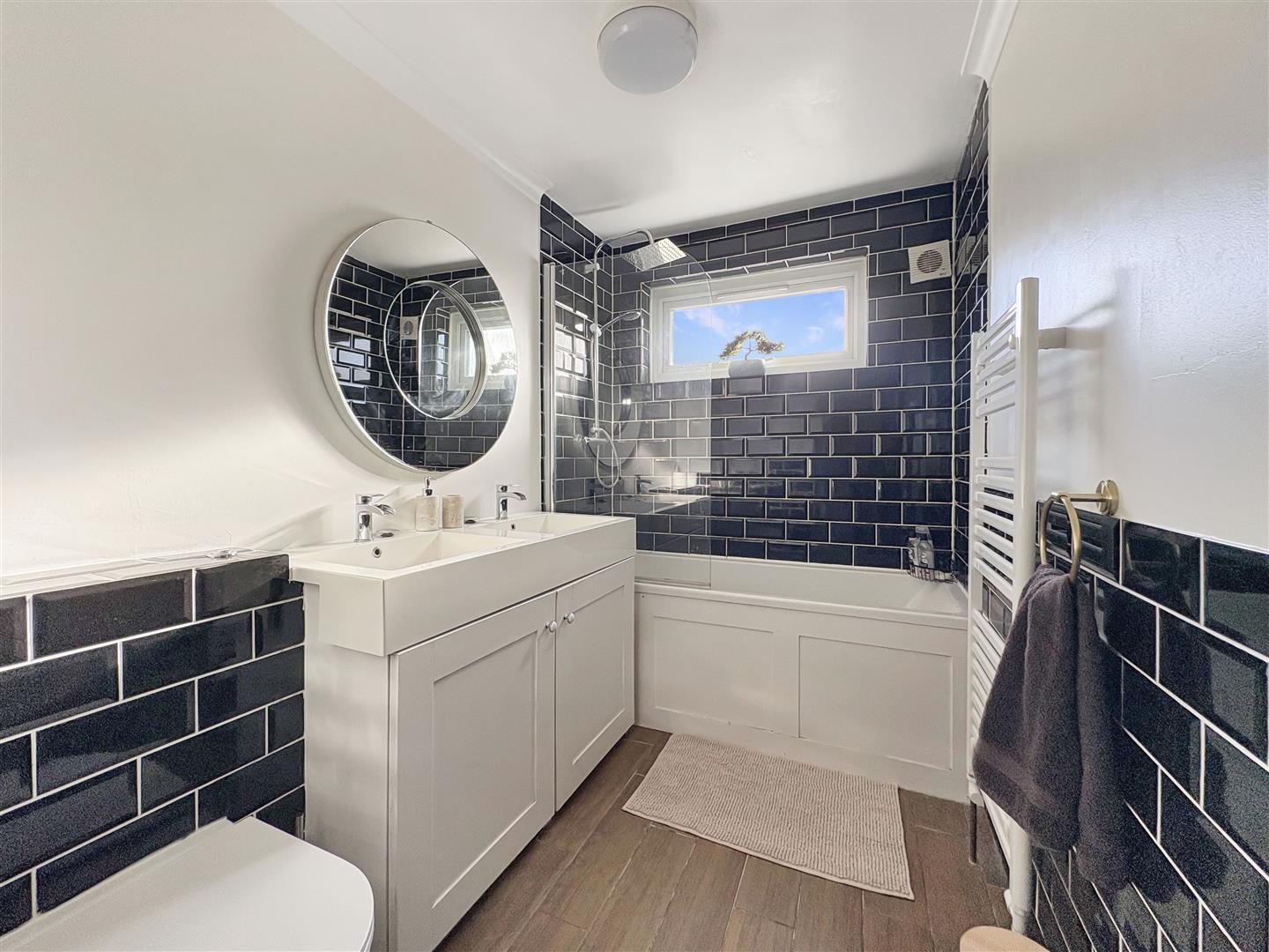 Property Image adf860ea-f72b-4c0f-a166-e8840d139a9a