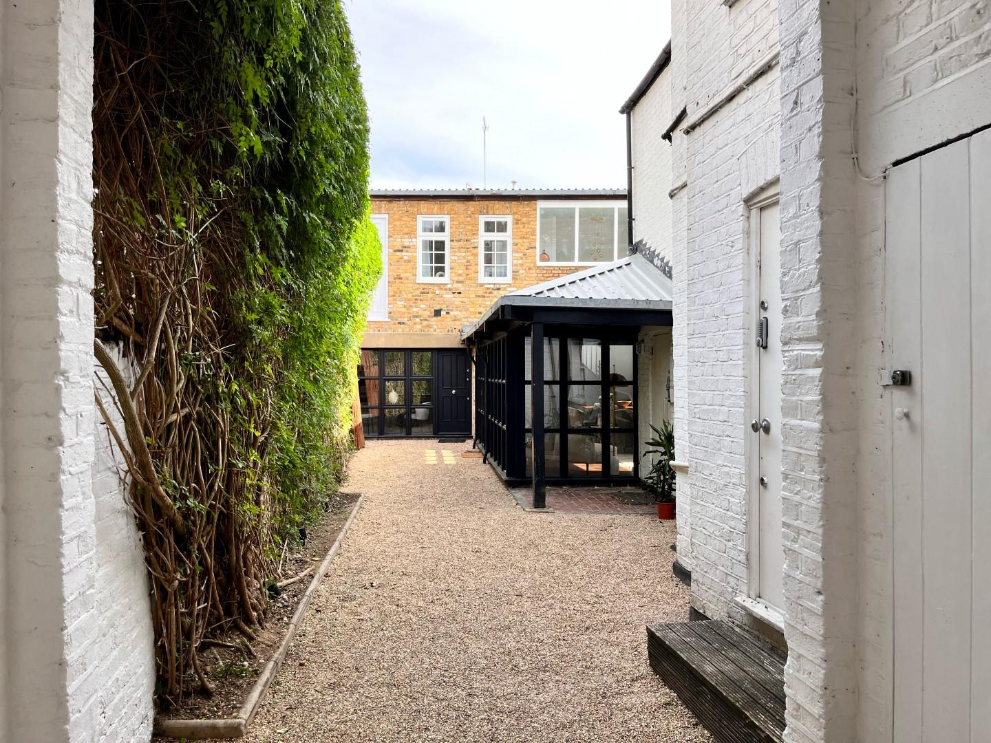 Property Image adfaa816-77b3-47cc-a028-dda9cb25d824