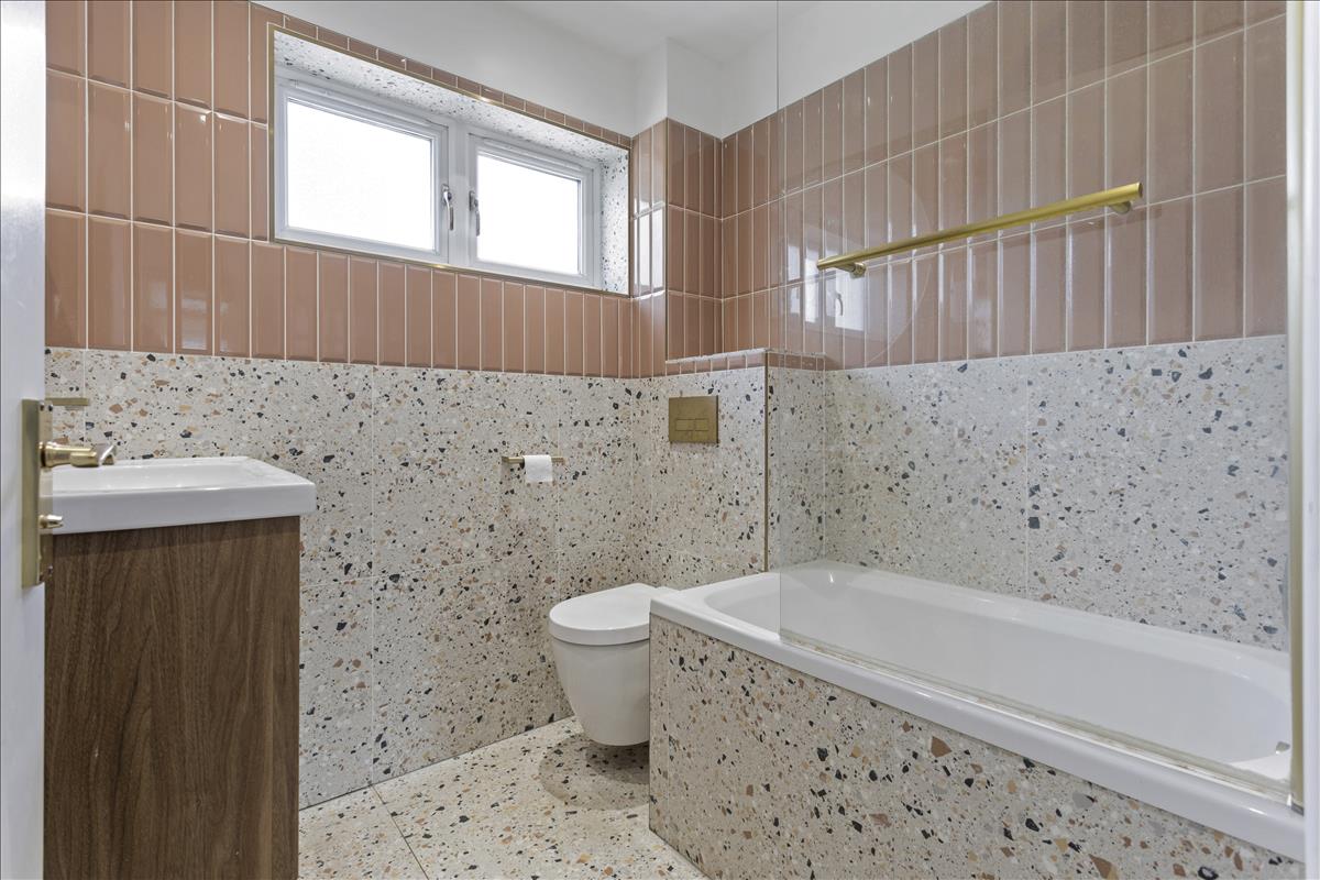 Property Image ae0c63b8-ec75-4370-81f2-18c8559b0b26