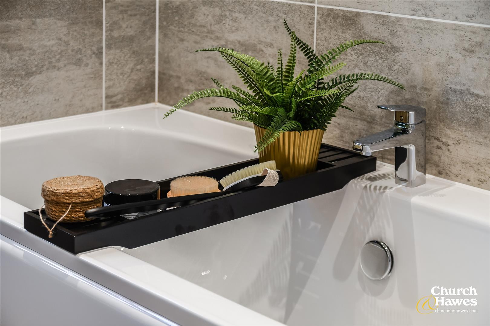 Property Image ae289639-4f3e-42aa-b9c9-a646508ddfc0