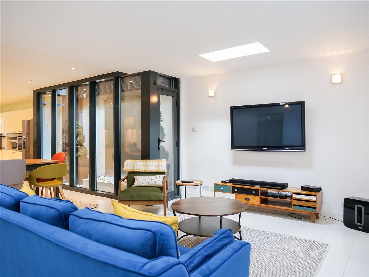 Property Image ae305d6c-2b25-476c-a8da-cb00be18ae79