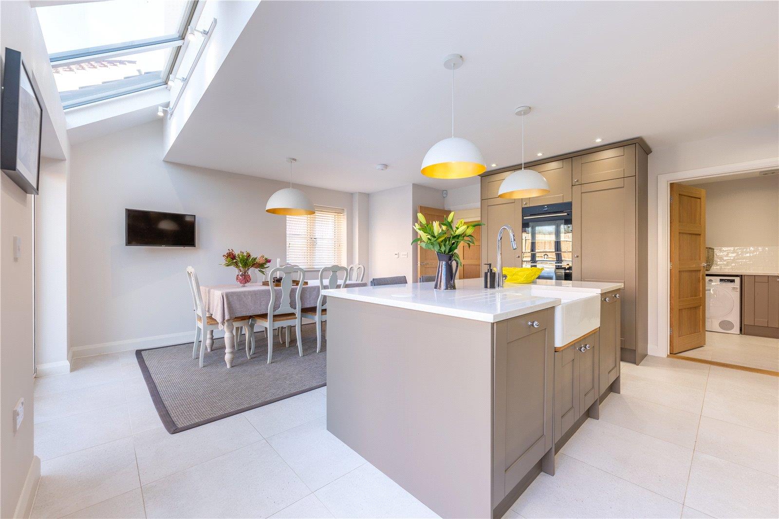 Property Image ae48872c-02f7-4eb1-a937-38d0f0a6c4a8
