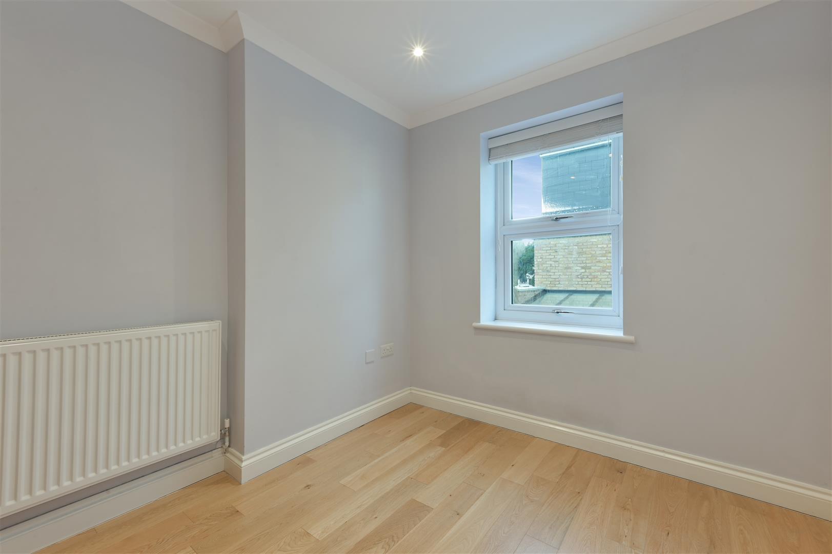 Property Image ae661ee8-24d0-4ce2-8d4f-bce7006f20e1