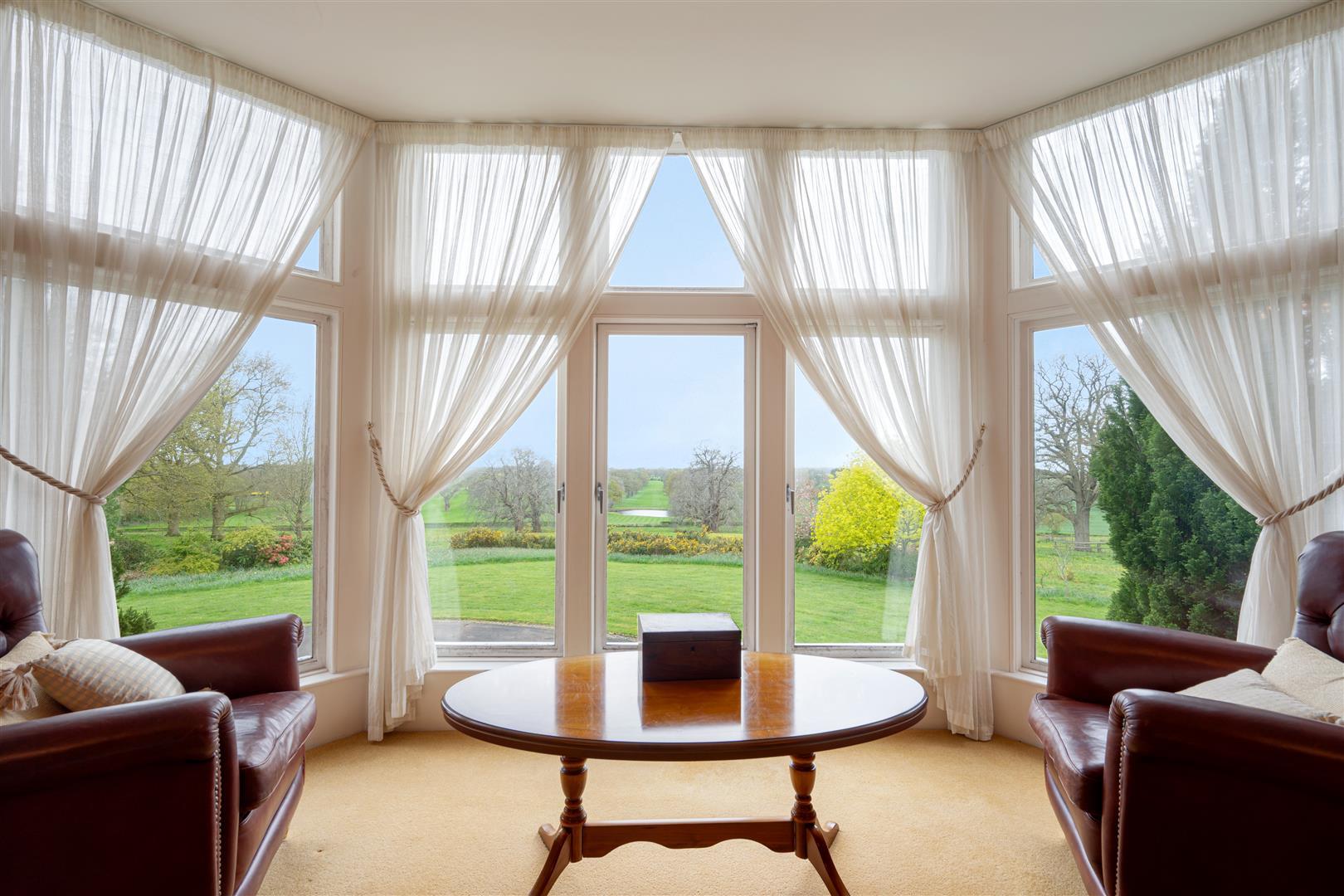 Property Image ae683ecf-b8d6-40c2-9c0b-fe4df72f383a