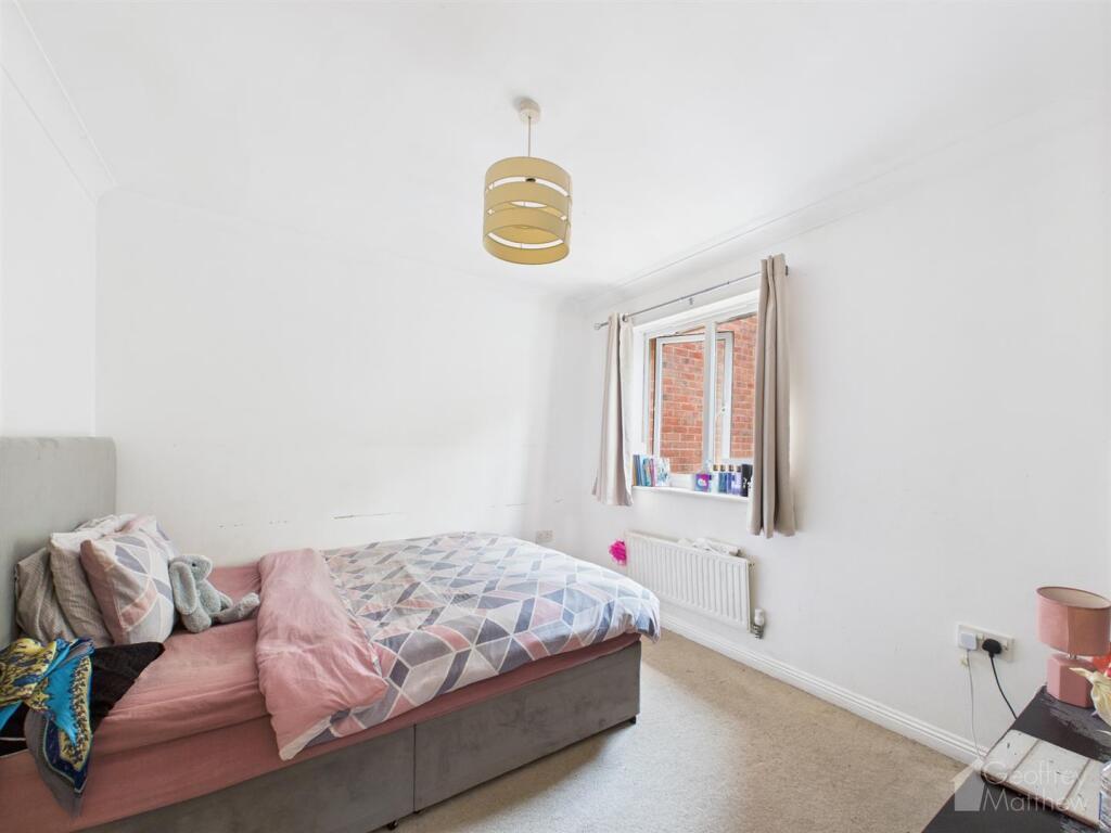 Property Image ae745261-255f-4f6e-b435-5416787a6e8f