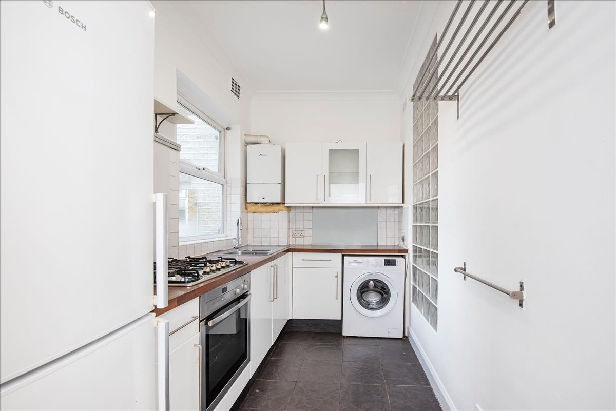 Property Image ae79043f-6001-479a-9e2e-2a54b81e7727