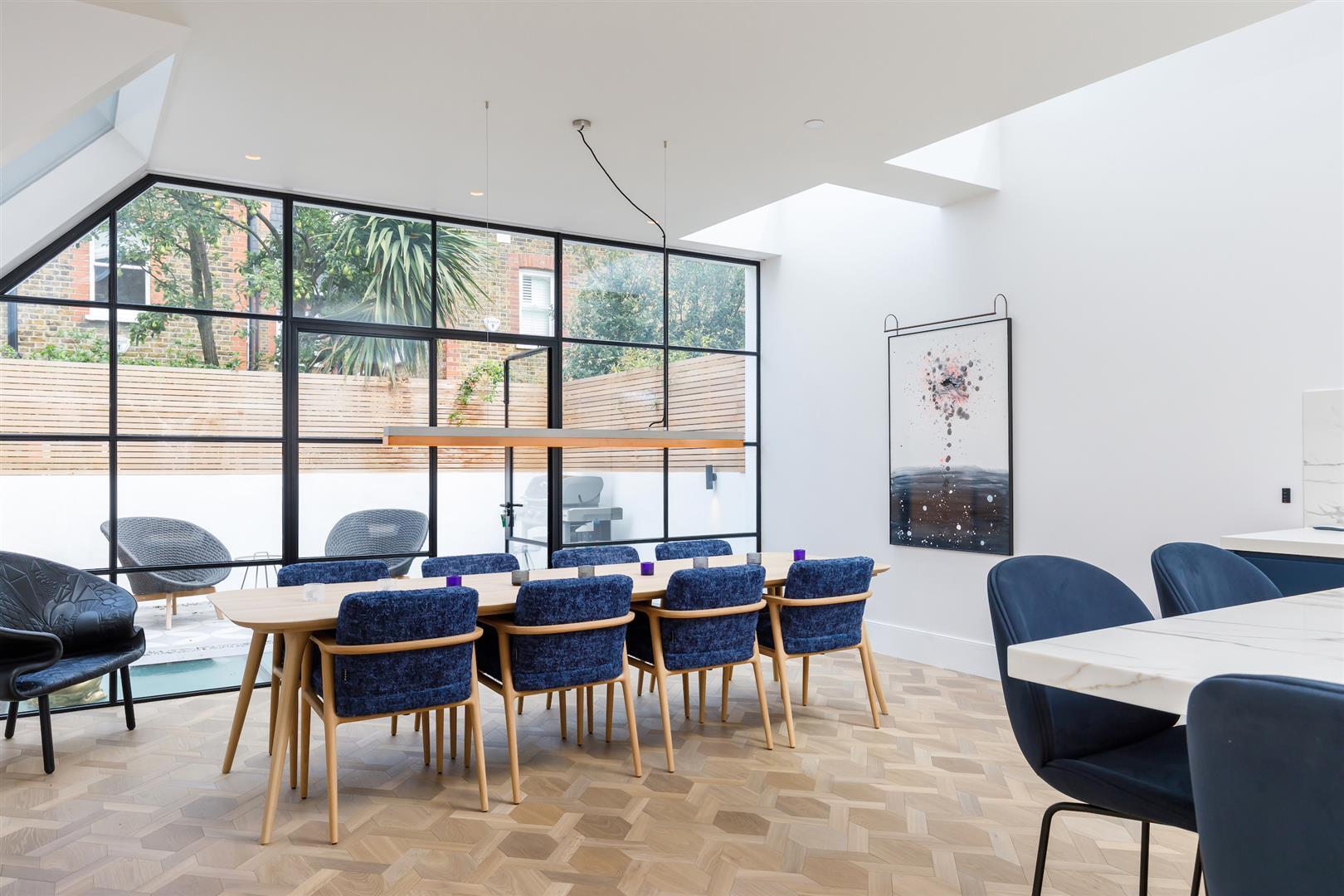 Property Image ae80667c-a3f0-4691-bdf6-81e1c583cd83