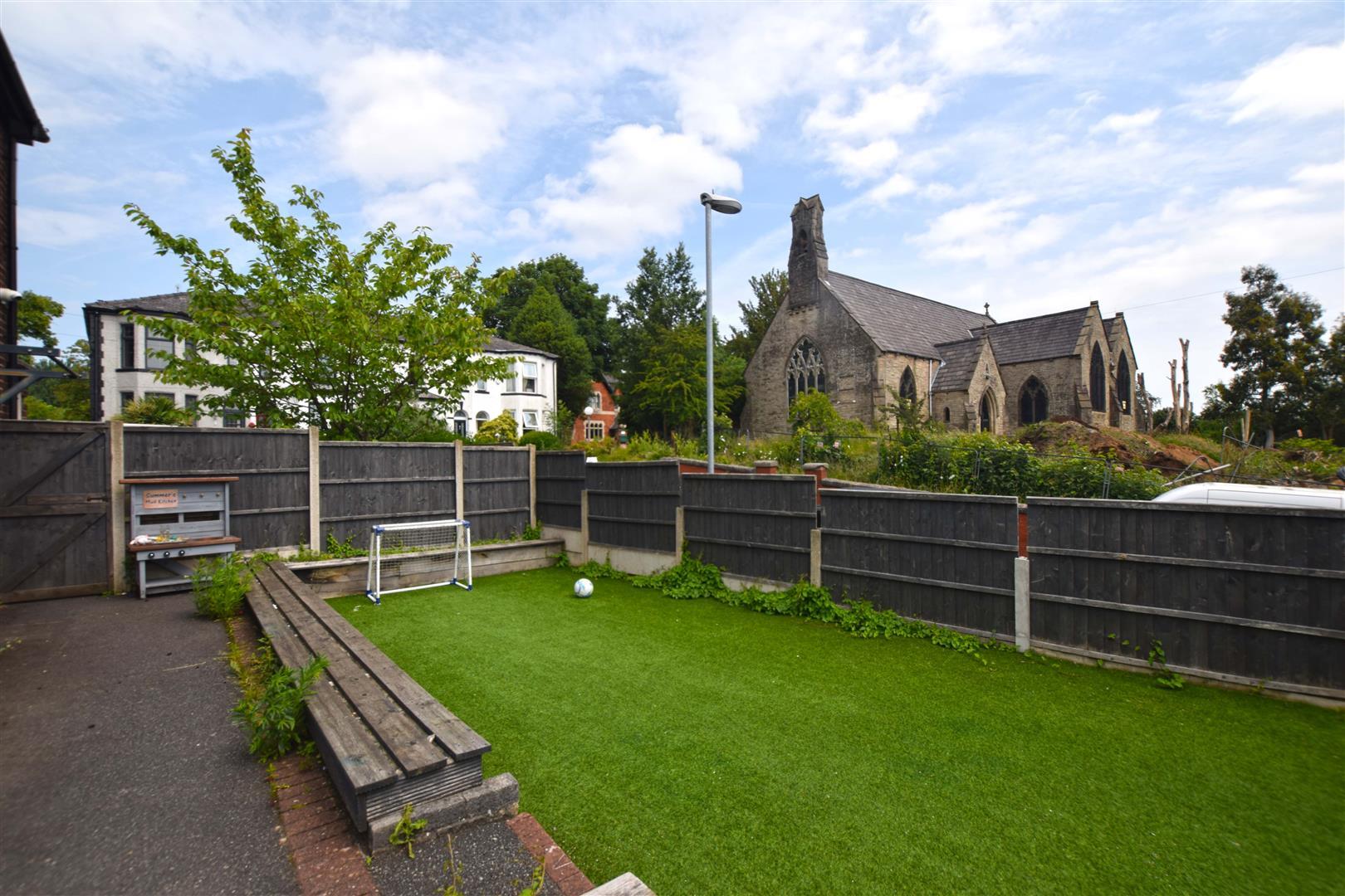 Property Image ae8e6f65-1e12-4652-8731-ae2a708fad50