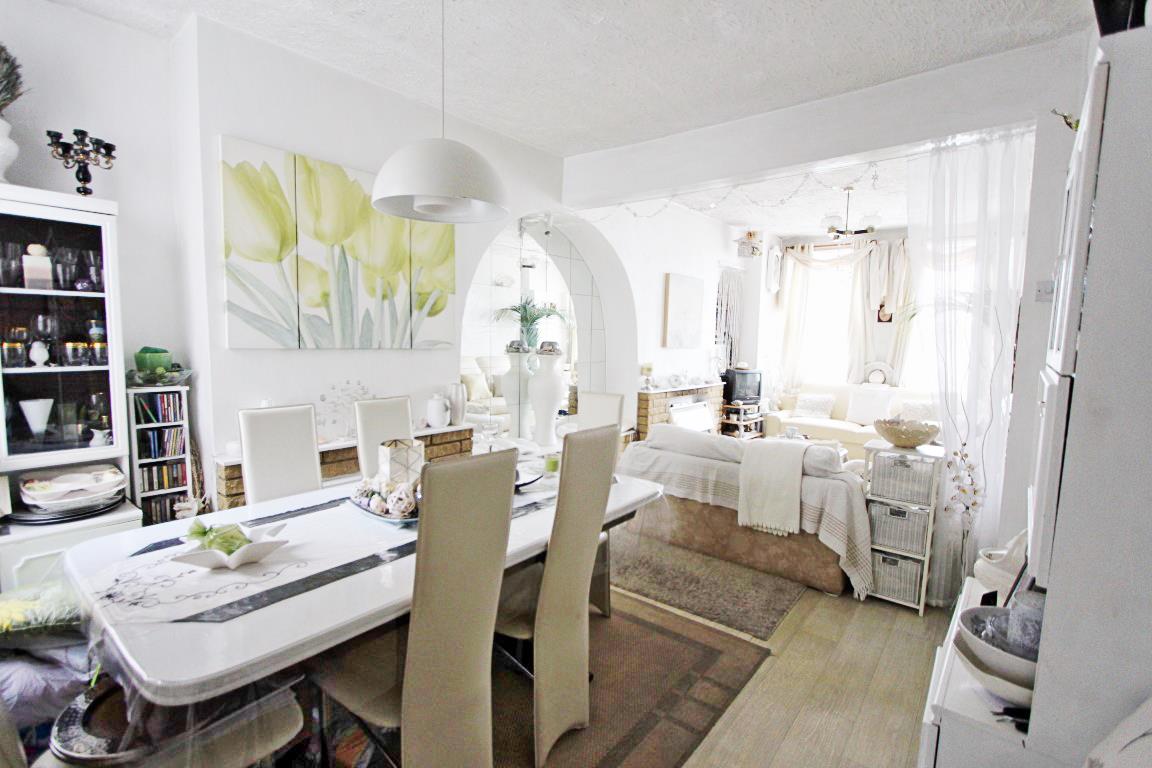 Property Image aeadedce-7084-431c-91ff-dffad460a3b3