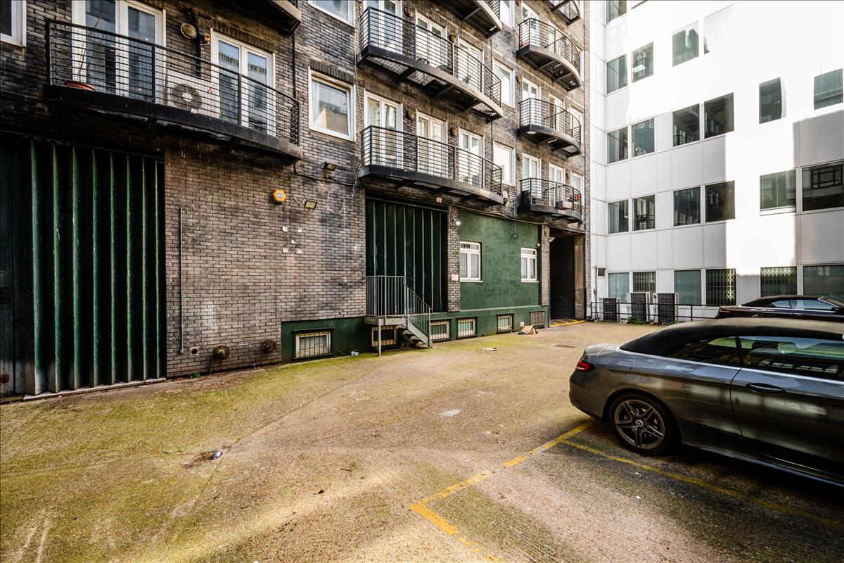 office to let in Tech City 