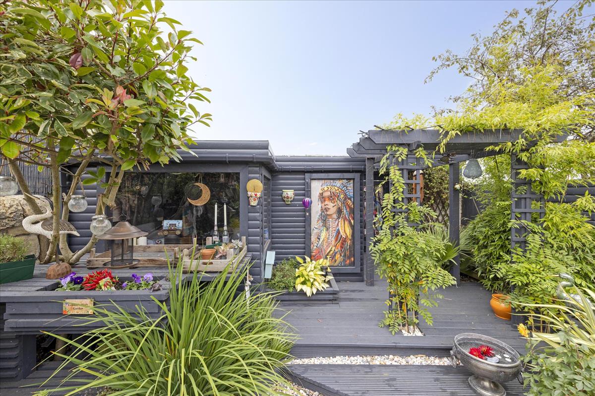 Property Image aeafce65-540b-4869-b8ad-ae6c3ad882a8