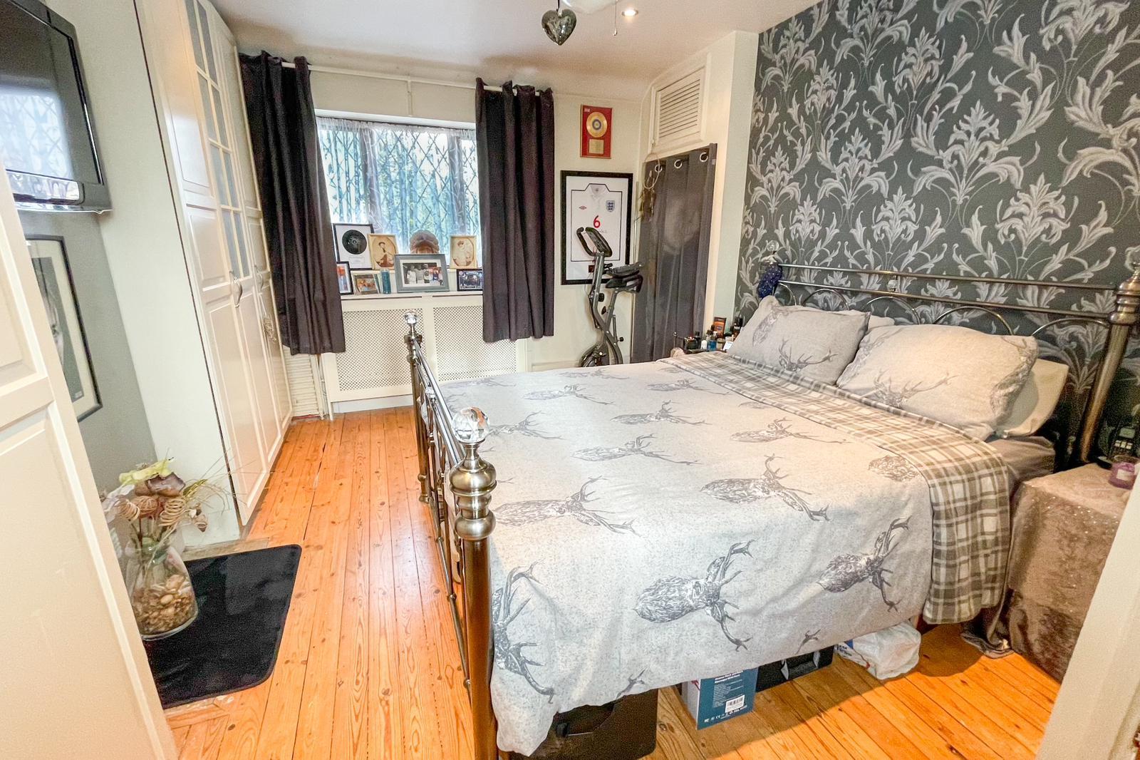 Property Image aeb62fed-0fd4-42f9-8a93-b2c39ac2b87a